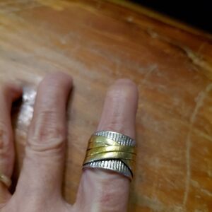 RARE SUNDANCE STERLING SILVER & BRASS "CROSSOVER" RING.
